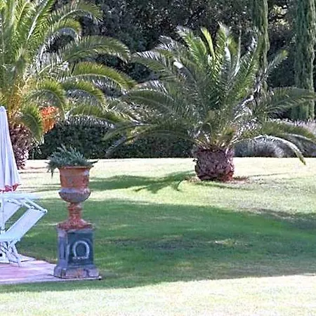 Les Rosiers Szálloda Grimaud